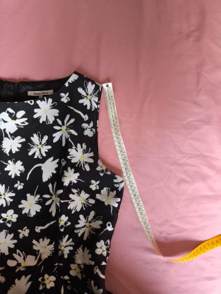 Abito donna elegante senza maniche