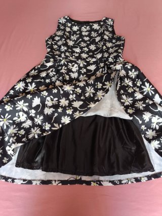 Abito donna elegante senza maniche