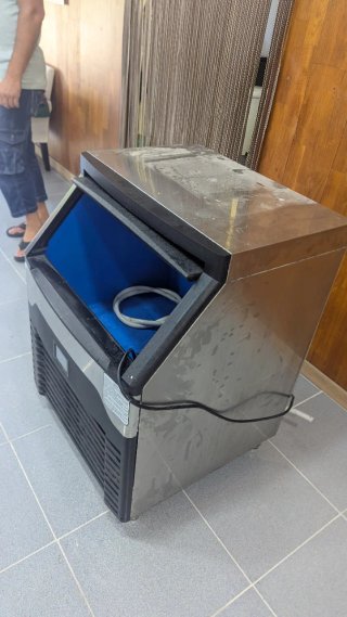 Máquina de hielo comercial