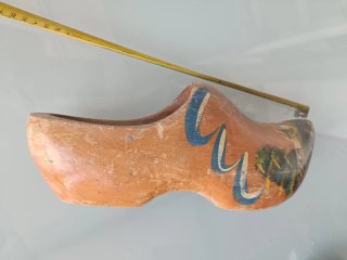 Zoccolo in legno decorato