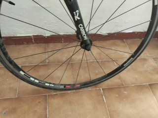 Bicicletta da strada da riparare