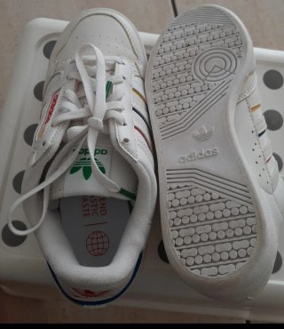 Scarpe Adidas Bambino Taglia 35