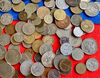 Lote de monedas antiguas y modernas
