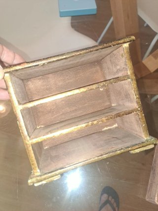 Portagioie antico in legno