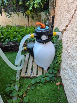 Piscina 4000 l+ depuradora arena y robot fondos