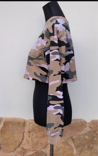 Sudadera Bershka Camuflaje Crop Top