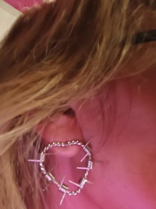 Orecchini cuore filo spinato acciaio