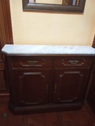 Cómoda de entrada con tapa de mármol