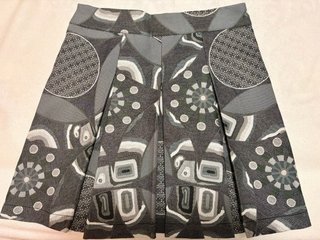 Falda Desigual Estampada Gris Multicolor