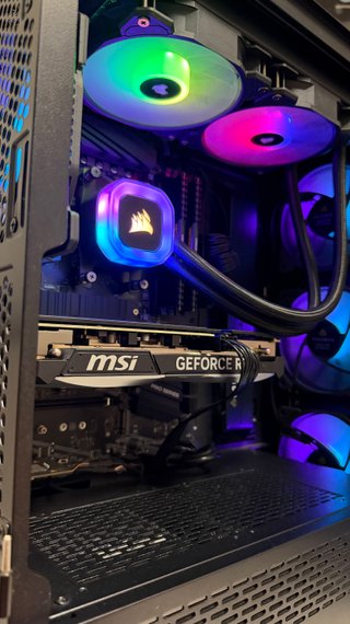 Pc gaming, RTX 4070 12GB/32gb Ram/Ryzen 7 5800x