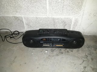 Radio Cassette Sanyo Negro