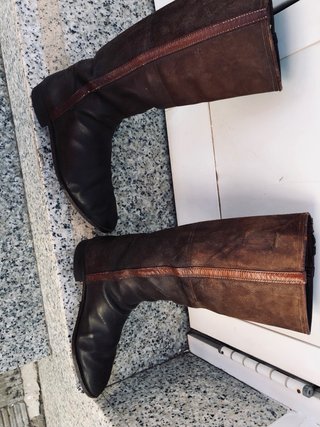 Botas camperas marrones. Talla 42-42