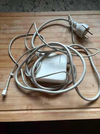 Cargador Apple para Ordenador
