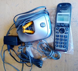 Teléfono Inalámbrico Panasonic Gris y Negro