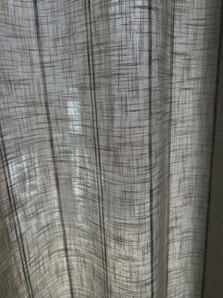 Cortinas de lino beige y blanco