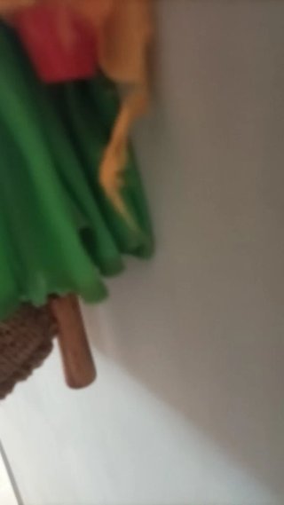 Paraguas chino verde y naranja