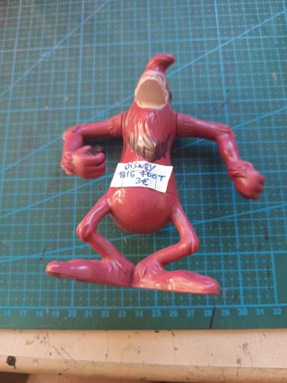 Muñeco Disney Big Foot 3€