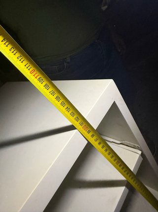 Mostrador de tienda blanco