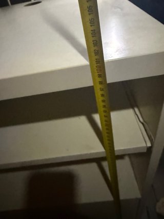 Mostrador de tienda blanco