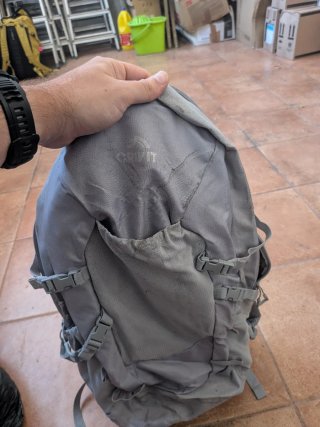 Mochila gris 30 litros