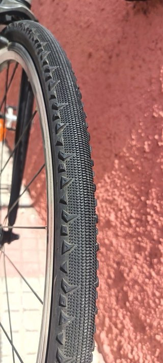Bicicleta Btwin Triban 100