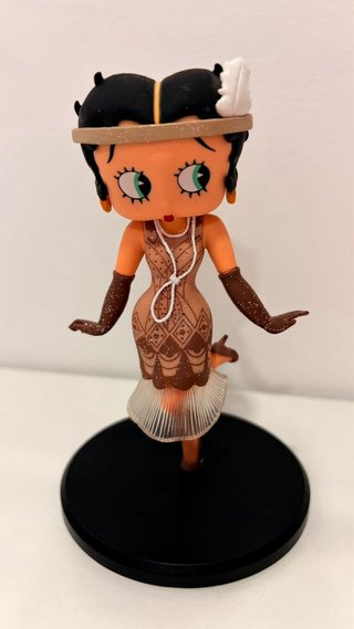 Figura Betty Boop varios modelos 15 euros cada una