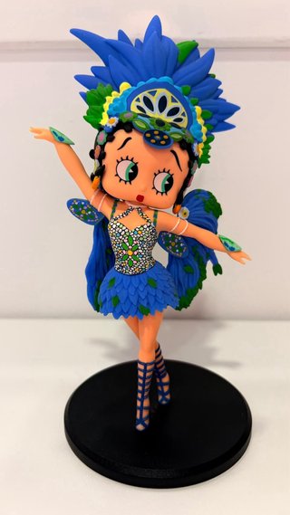 Figura Betty Boop varios modelos 15 euros cada una