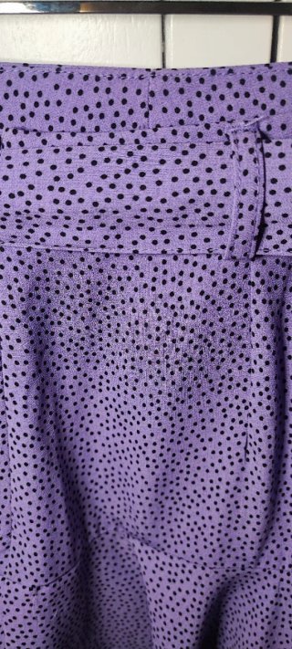 Falda pantalón lunares morada