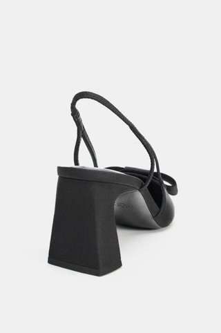 Zapatos tacón destalonados lazo negros