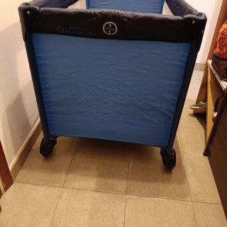 Cuna de viaje plegable azul