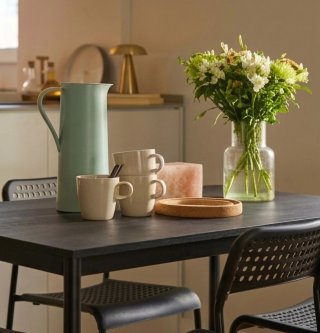 Mesa comedor IKEA Sandberg Negra