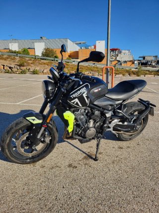 Triumph Trident 660, perfectas condiciones.