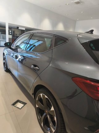 CUPRA Leon 2025