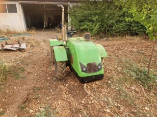 Tractor Pasculi con arranque eléctrico