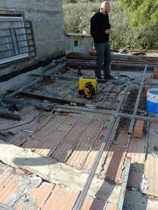 Albañil, paleta, obra nueva, reformas, autónomo.