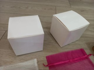 Lotto articoli rosa