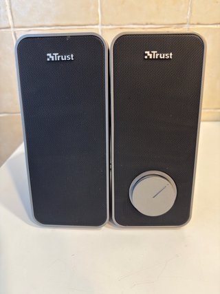 Altavoces Trust Arys 2.0 PC 28W