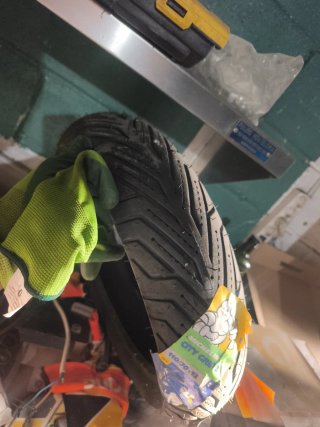 Neumático Michelin City Grip 2 110/70-13