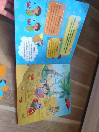 Gran libro de puzzles Dora la Exploradora