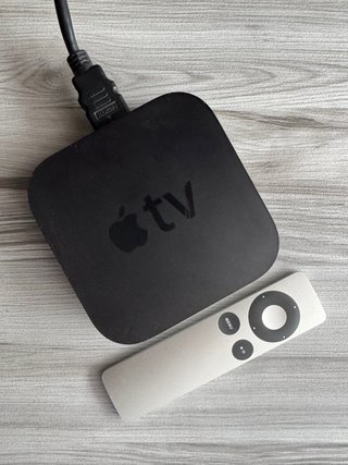 Apple TV con mando + hdmi