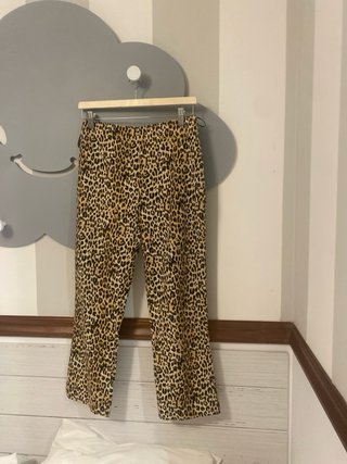 Pantalones capri de Zara Animal Print