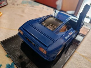 Modellino Bugatti eb110 by Maisto