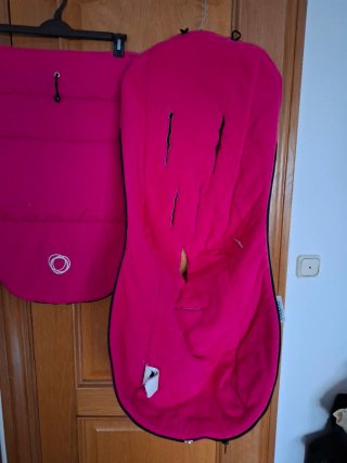 Saco Bugaboo fucsia en excelente estado