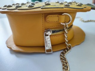 Bolso Piña con Cadena Dorada