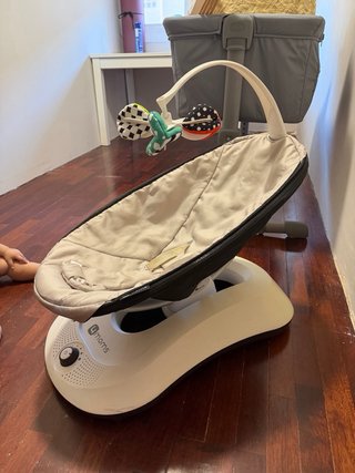 Hamaca bebé eléctrica 4moms