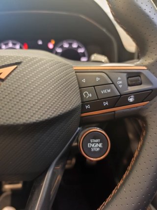 CUPRA Leon 2025