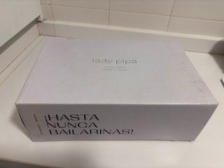 Zapatos de tacón Gloria Ortiz azul marino
