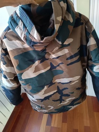 Plumífero hombre talla M camuflaje Da talla!