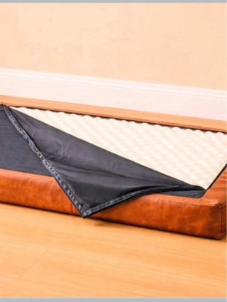 Cuccia Artigianale per Cani Marrone