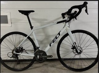 Bicicleta Carretera Felt Blanca